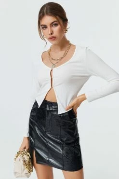 Solado Button Front Solid Rib-knit Long Sleeve Blouse 19 Solado Button Front Solid Rib-knit Long Sleeve Blouse -SOLADO shop 2855102021110315445361823df555c05 1800x1800
