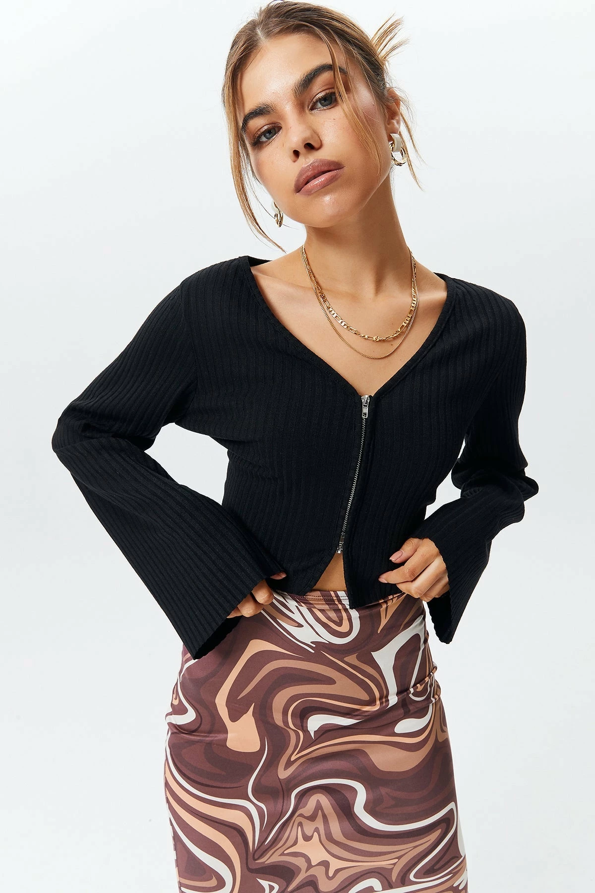 Solado Crop Ribbed Zipper Front Long Sleeve Blouse