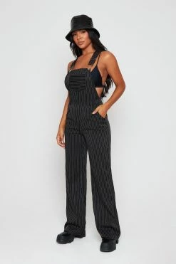 SOLADO Stripe Print Pocket Patched Buckled Jumpsuit 10 SOLADO Stripe Print Pocket Patched Buckled Jumpsuit -SOLADO shop 4 9ebc045f b1d0 49c4 b728 e4f60af67144 1800x1800