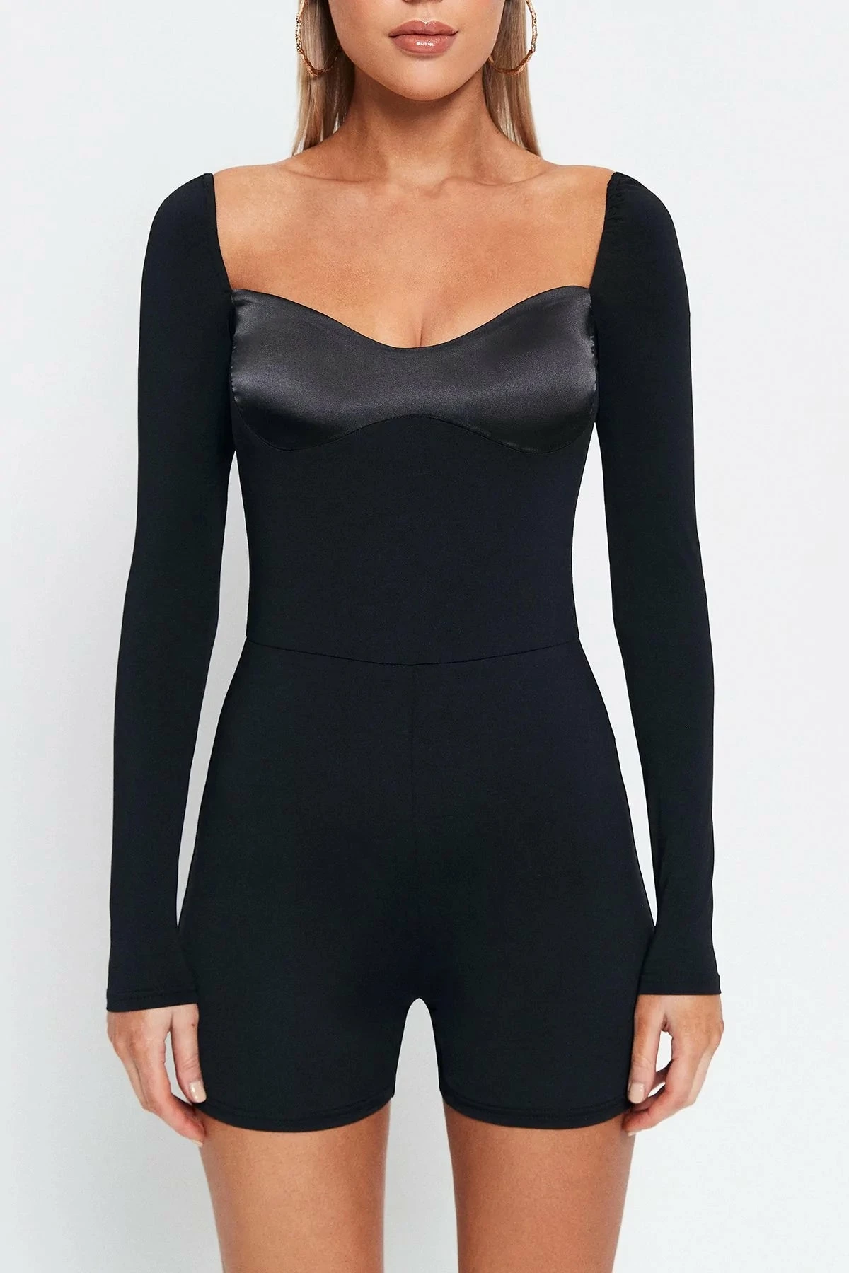 SOLADO Sweetheart Satin Splicing Long Sleeve Romper Playsuit 6 SOLADO Sweetheart Satin Splicing Long Sleeve Romper Playsuit - Image 6