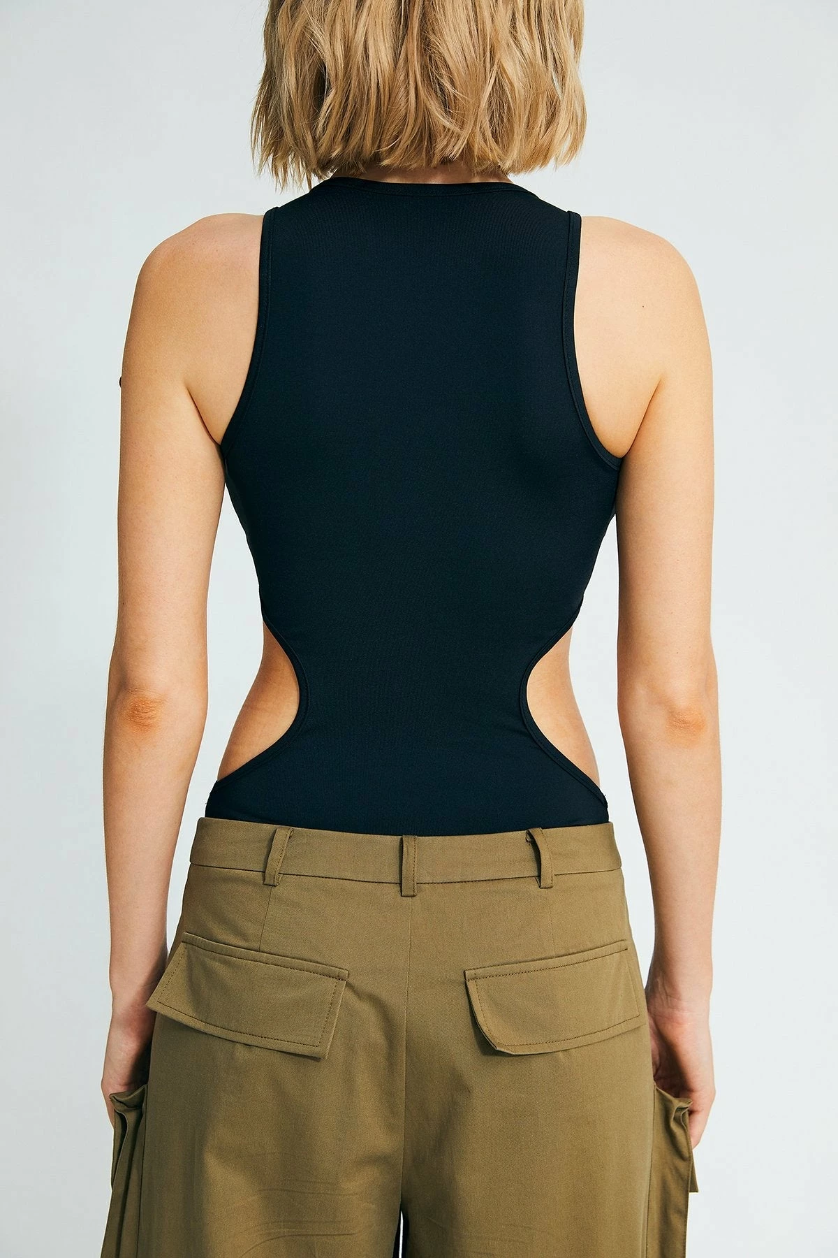 SOLADO Cut Out U Neck Sleeveless Solid Bodysuit 7 SOLADO Cut Out U Neck Sleeveless Solid Bodysuit - Image 7