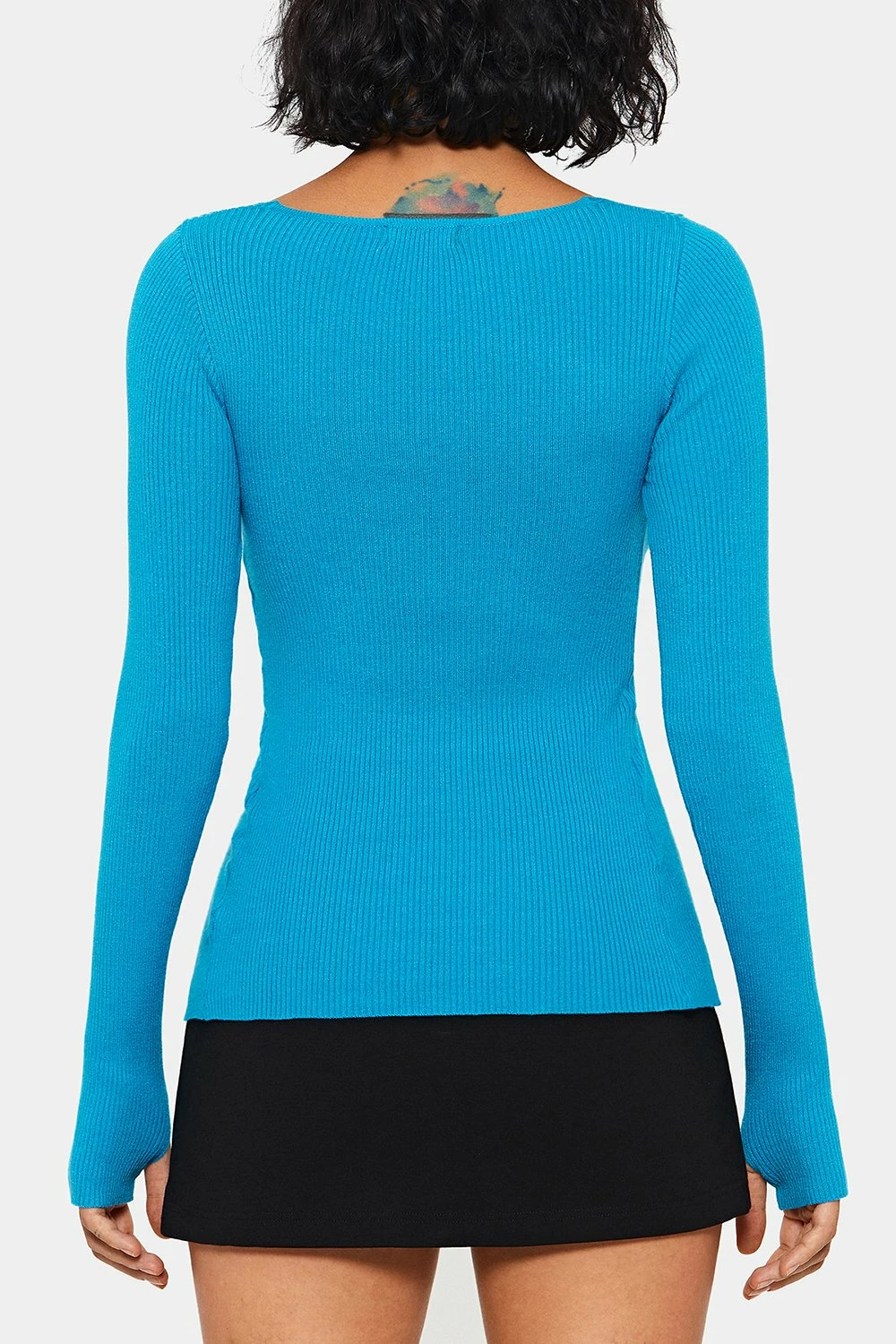 SOLADO U Neck Split Hem Long Sleeve Knitted Sweater 7 SOLADO U Neck Split Hem Long Sleeve Knitted Sweater - Image 7