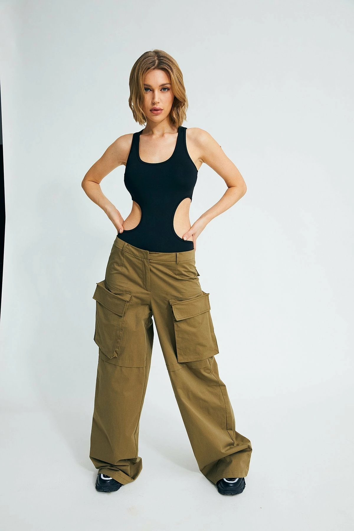 SOLADO Cut Out U Neck Sleeveless Solid Bodysuit 4 SOLADO Cut Out U Neck Sleeveless Solid Bodysuit - Image 4