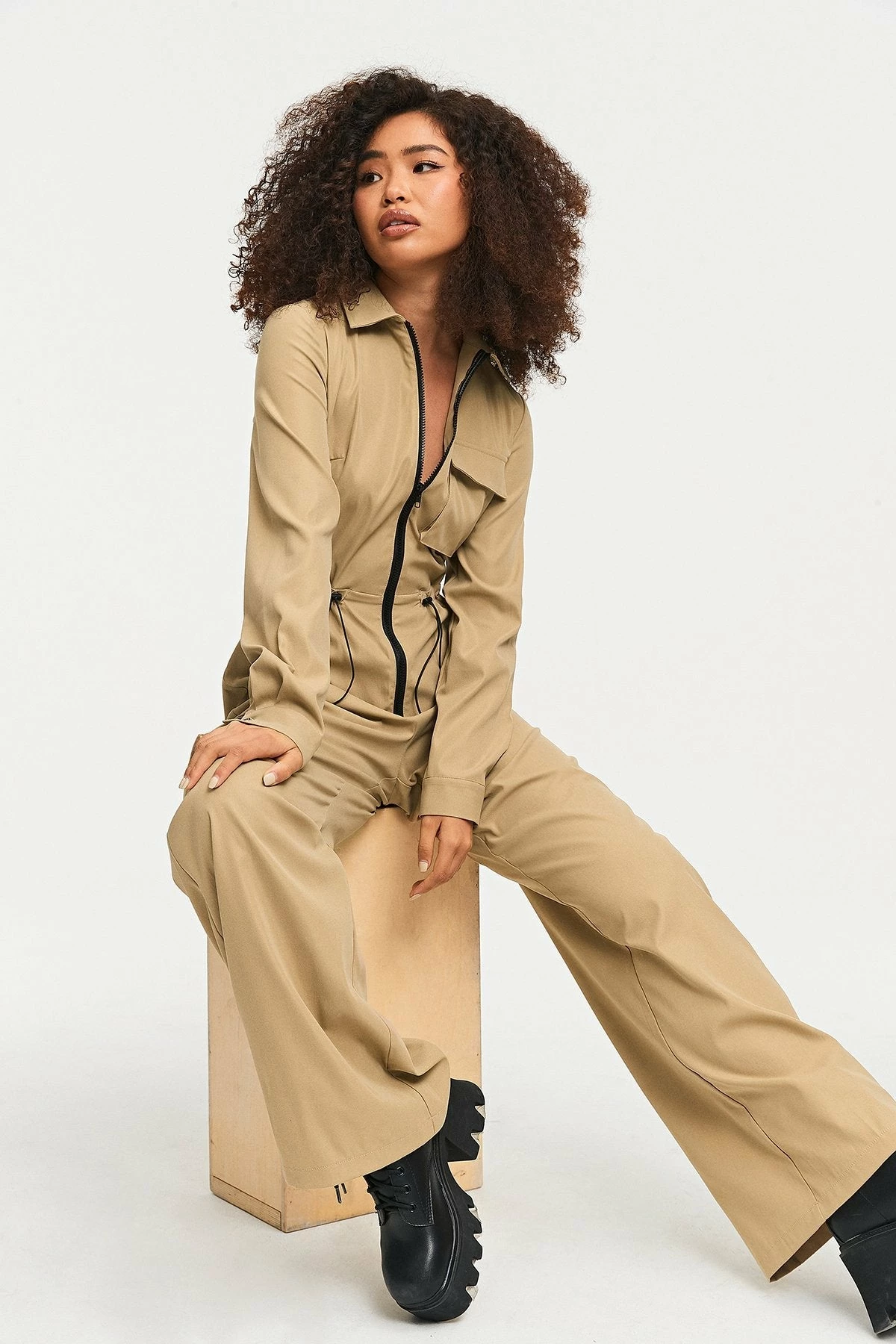 SOLADO Zipper Front Pocket Patched Drawstring Boiler Suit 1 SOLADO Zipper Front Pocket Patched Drawstring Boiler Suit