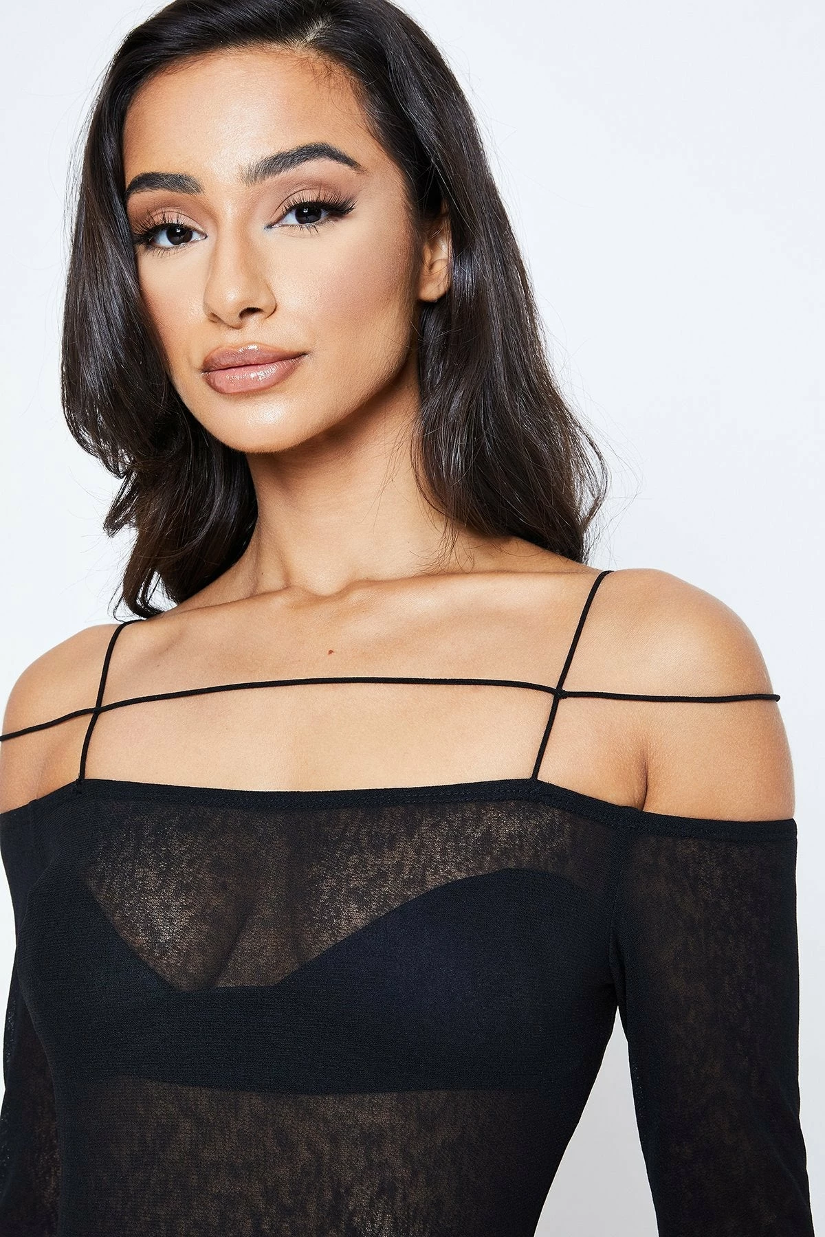 SOLADO Cold Shoulder Long Sleeve Bodysuit Without Underwear 3 SOLADO Cold Shoulder Long Sleeve Bodysuit Without Underwear - Image 3