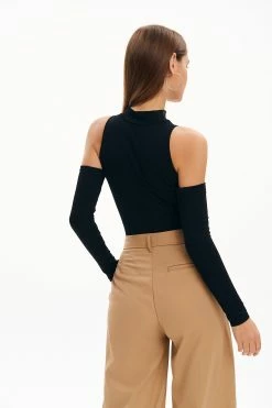 Solado Cut Out Cold Shoulder Bodysuit 7 Solado Cut Out Cold Shoulder Bodysuit -SOLADO shop jpeg 2921ae39 8361 4151 b827 a27414d85537 1800x1800