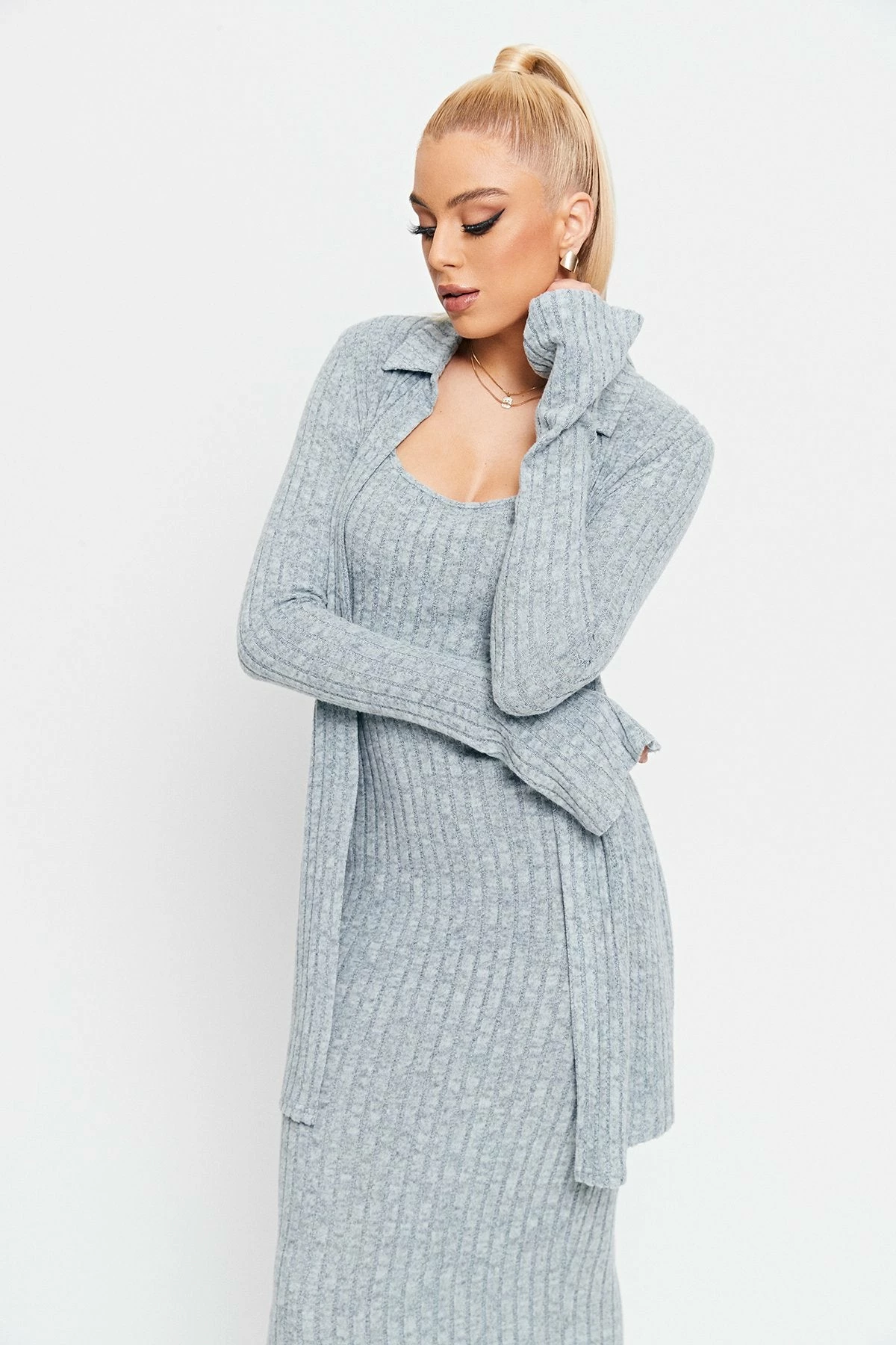 SOLADO Lapel Neck Stripe Knitted Flared Sleeve Cardigan 2 SOLADO Lapel Neck Stripe Knitted Flared Sleeve Cardigan - Image 2