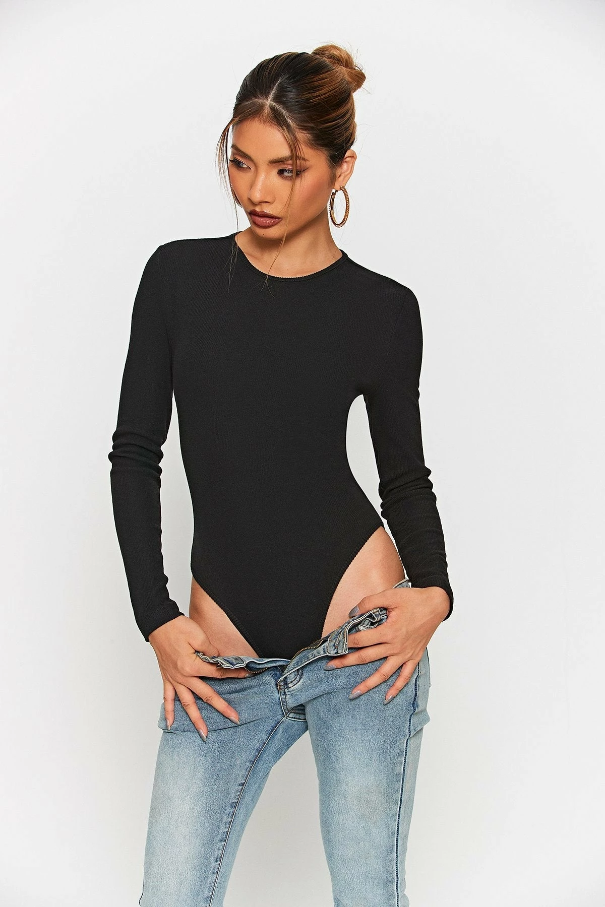 SOLADO Ribbed Open Back Tie Detail Long Sleeve Bodysuit 2 SOLADO Ribbed Open Back Tie Detail Long Sleeve Bodysuit - Image 2