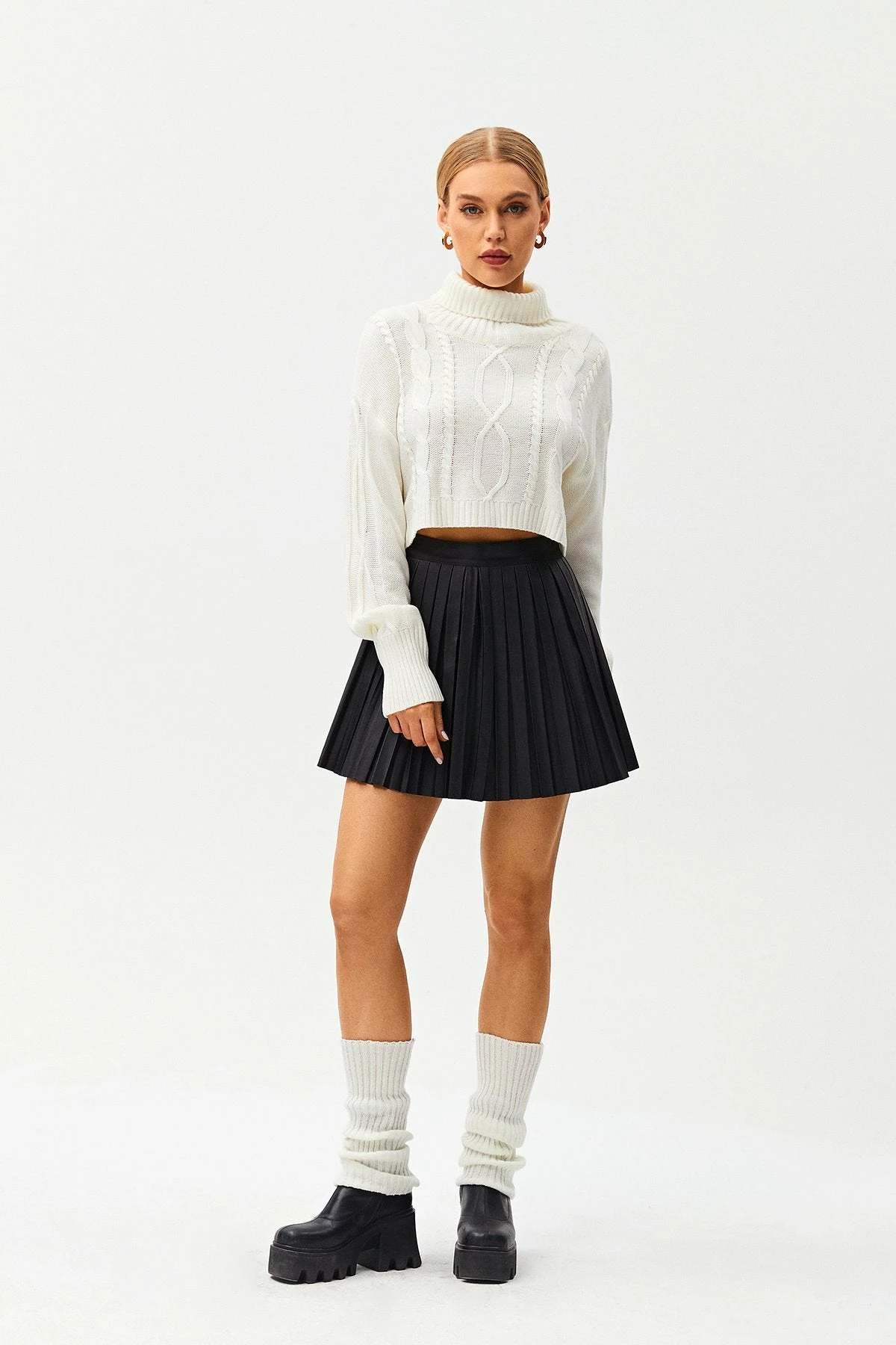 Solado High Neck Cable Knit Long Sleeve Crop Sweater - Image 4