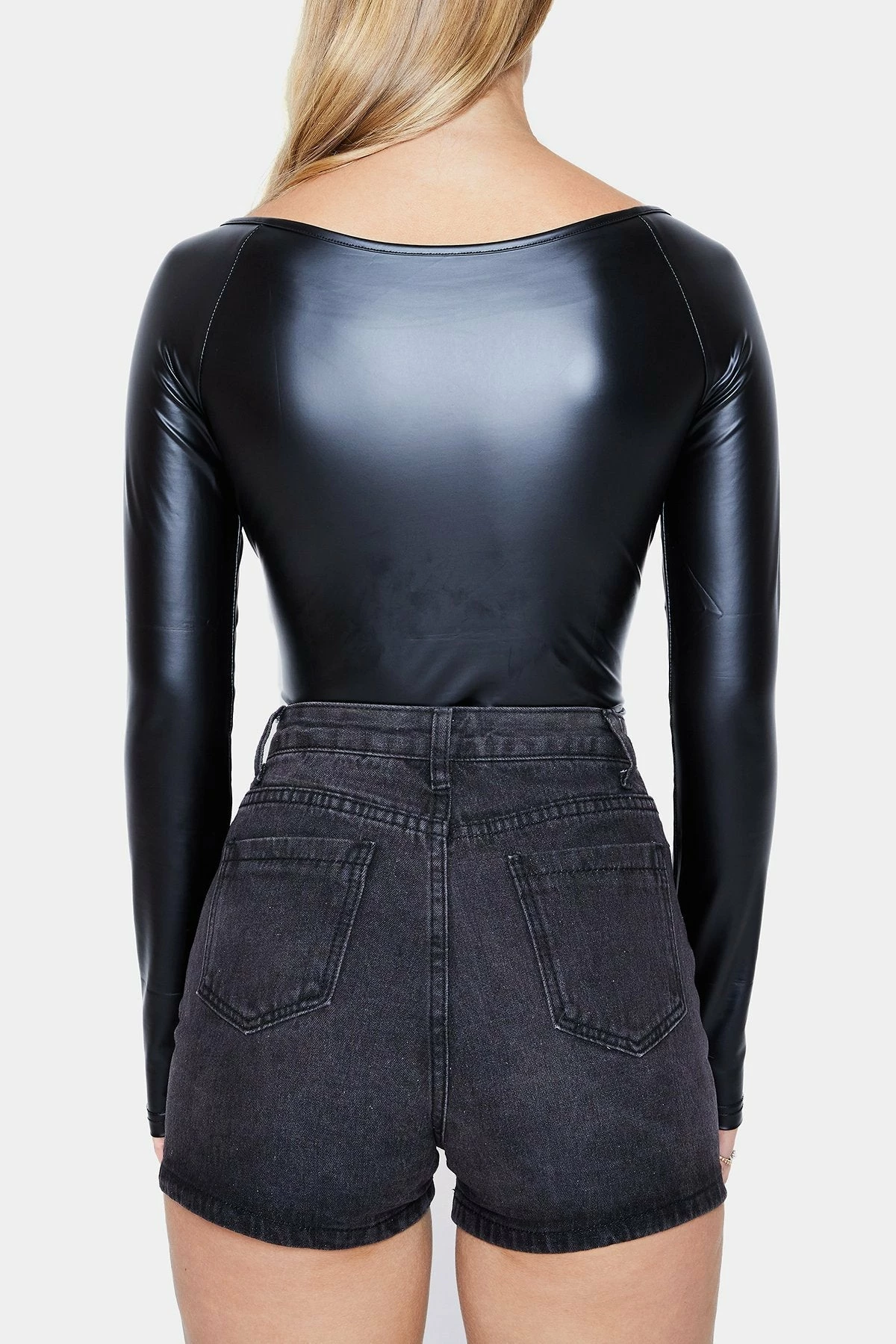 Solado Plunging Neck Long Sleeve PU Leather Bodysuit 7 Solado Plunging Neck Long Sleeve PU Leather Bodysuit - Image 7