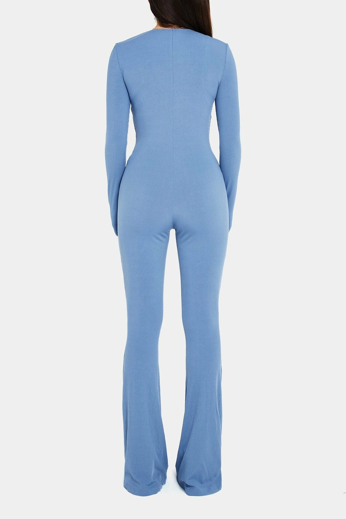 SOLADO Plunging Neck Solid Long Sleeve Ribbed Jumpsuit 7 SOLADO Plunging Neck Solid Long Sleeve Ribbed Jumpsuit - Image 7