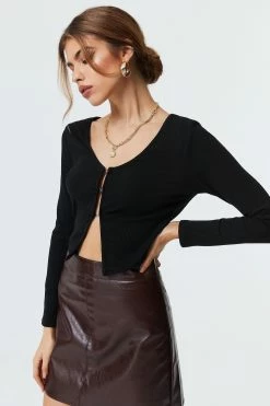 Solado Button Front Solid Rib-knit Long Sleeve Blouse