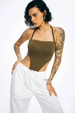 Solado Halter Neck Solid Backless Bodysuit