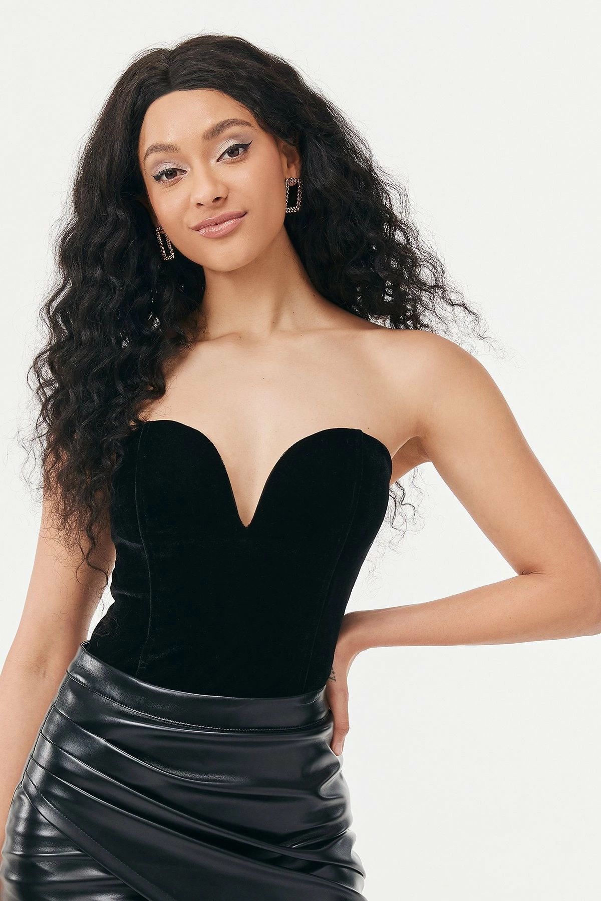 Solado Off Shoulder Velvet Lace Up Backless Bodysuit 3 Solado Off Shoulder Velvet Lace Up Backless Bodysuit - Image 3