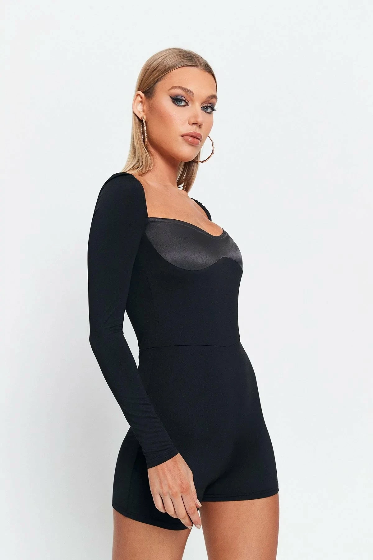 SOLADO Sweetheart Satin Splicing Long Sleeve Romper Playsuit 2 SOLADO Sweetheart Satin Splicing Long Sleeve Romper Playsuit - Image 2