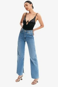Solado Plunging Neck Rhinestone Decor Bodysuit -SOLADO shop jpeg 84aa29a0 dec0 4e77 9e8c 999631169314 1800x1800