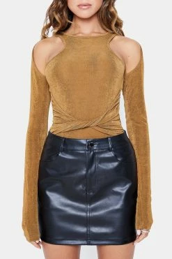 SOLADO Twist Front Cut Out Cold Shoulder Bodysuit 12 SOLADO Twist Front Cut Out Cold Shoulder Bodysuit -SOLADO shop jpeg 8543665b 698e 4206 bf30 77e6ceda6087 1800x1800