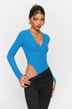 SOLADO Plunging Neck Waffle Knit Long Sleeve Bodysuit