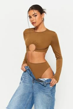 SOLADO Cut Out O-Ring Front Long Sleeve Bodysuit
