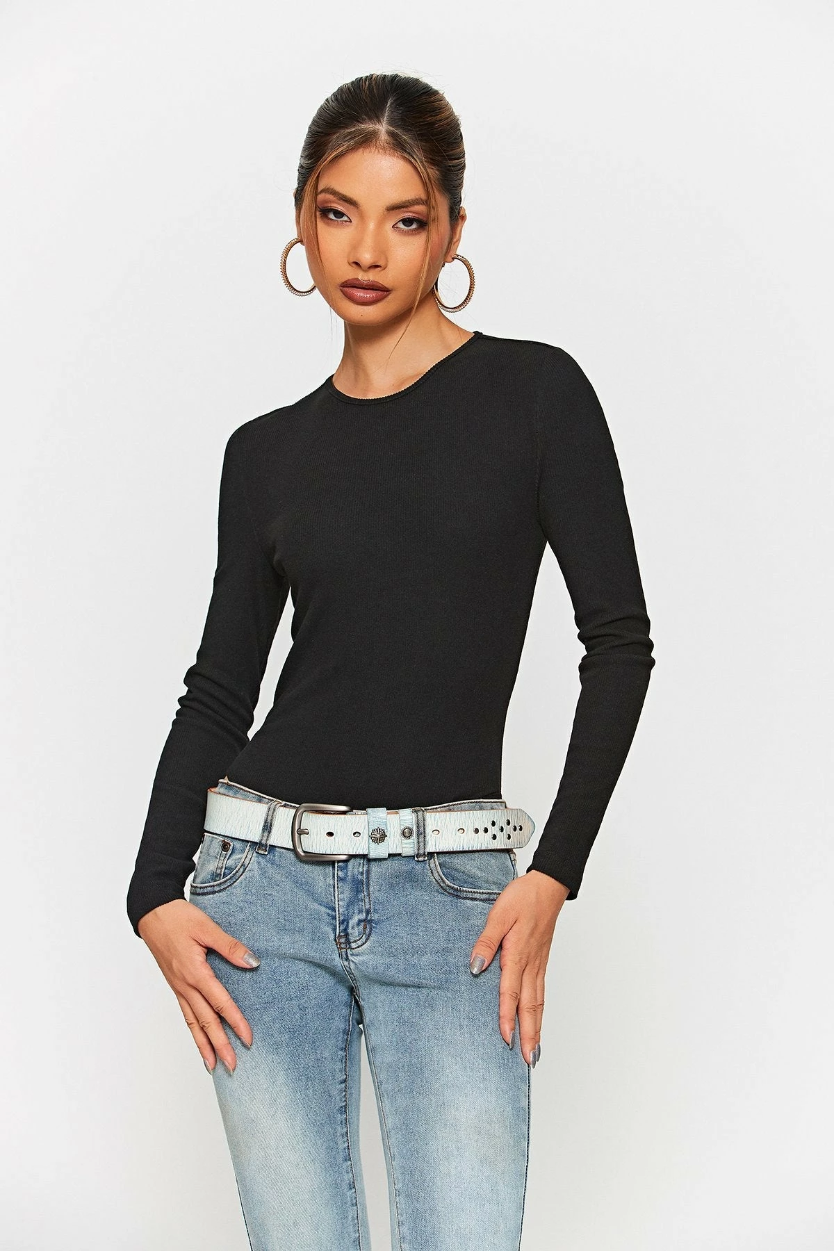 SOLADO Ribbed Open Back Tie Detail Long Sleeve Bodysuit 6 SOLADO Ribbed Open Back Tie Detail Long Sleeve Bodysuit - Image 6