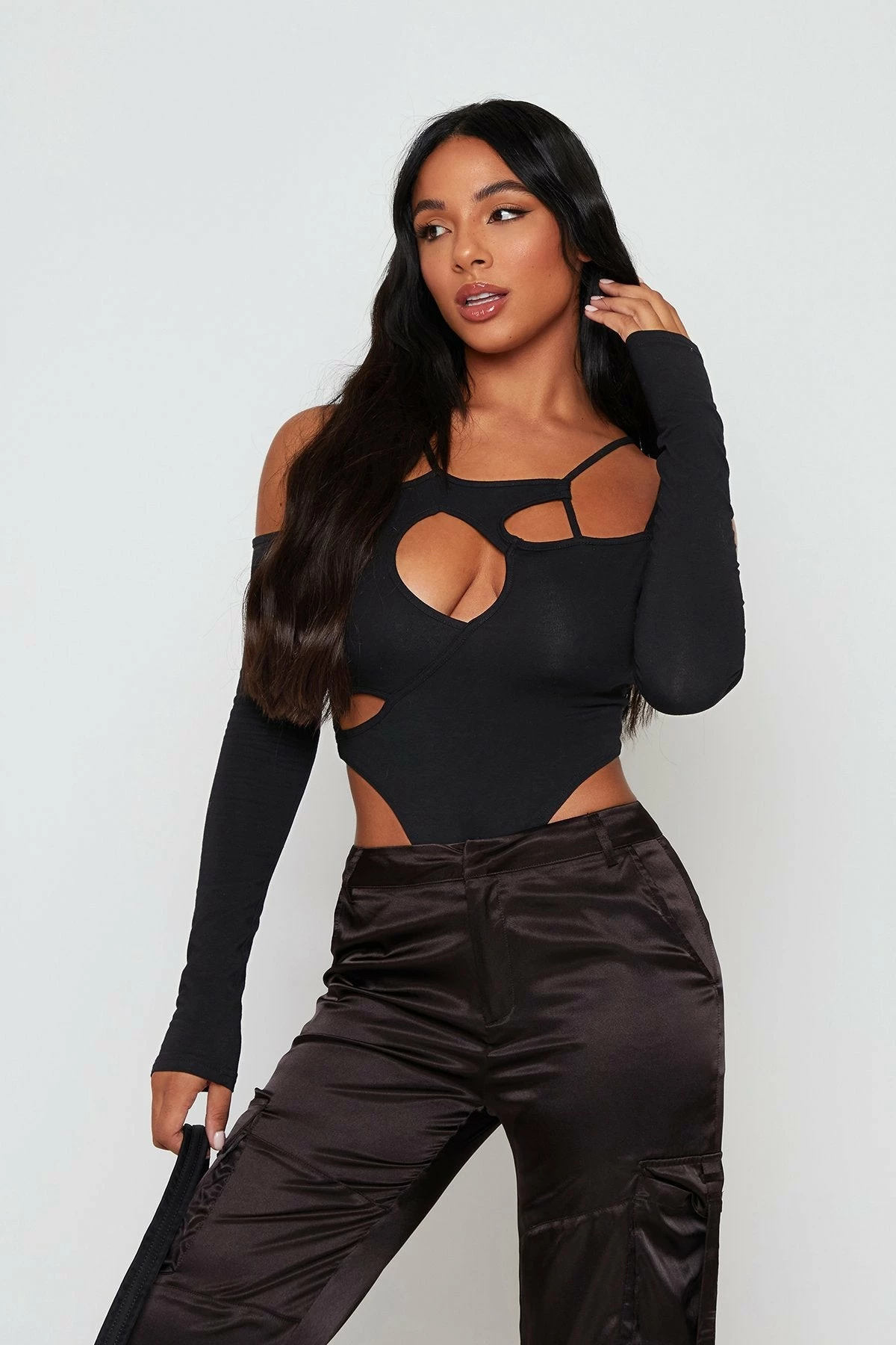 Solado Cut Out Cold Shoulder Long Sleeve Bodysuit 1 Solado Cut Out Cold Shoulder Long Sleeve Bodysuit