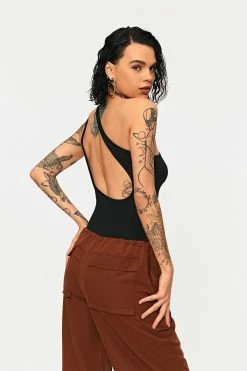 Solado Open Back One Shoulder Solid Sleeveless Bodysuit