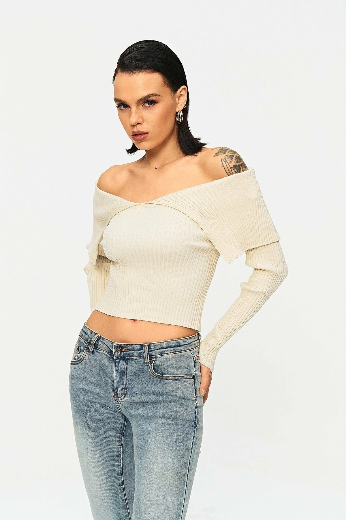 Solado Off Shoulder Stripe Knitted Long Sleeve Sweater - Image 2