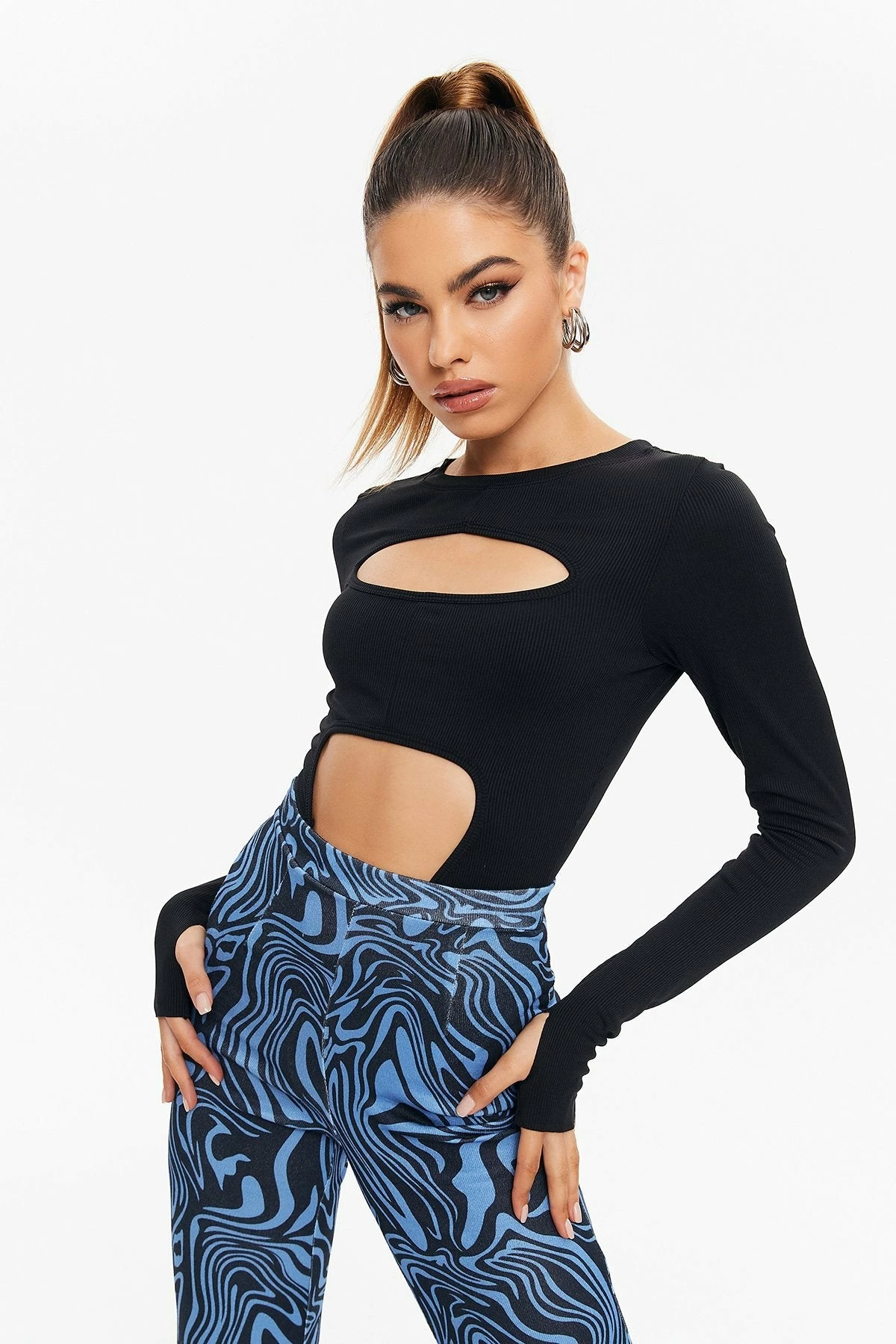 Solado Cut Out Thumb Hole Solid Bodysuit 4 Solado Cut Out Thumb Hole Solid Bodysuit - Image 4