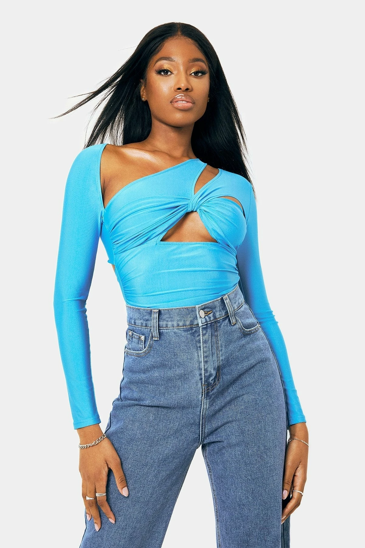 SOLADO Twist Front Cut Out Asymmetrical Neck Long Sleeve Bodysuit 3 SOLADO Twist Front Cut Out Asymmetrical Neck Long Sleeve Bodysuit - Image 3