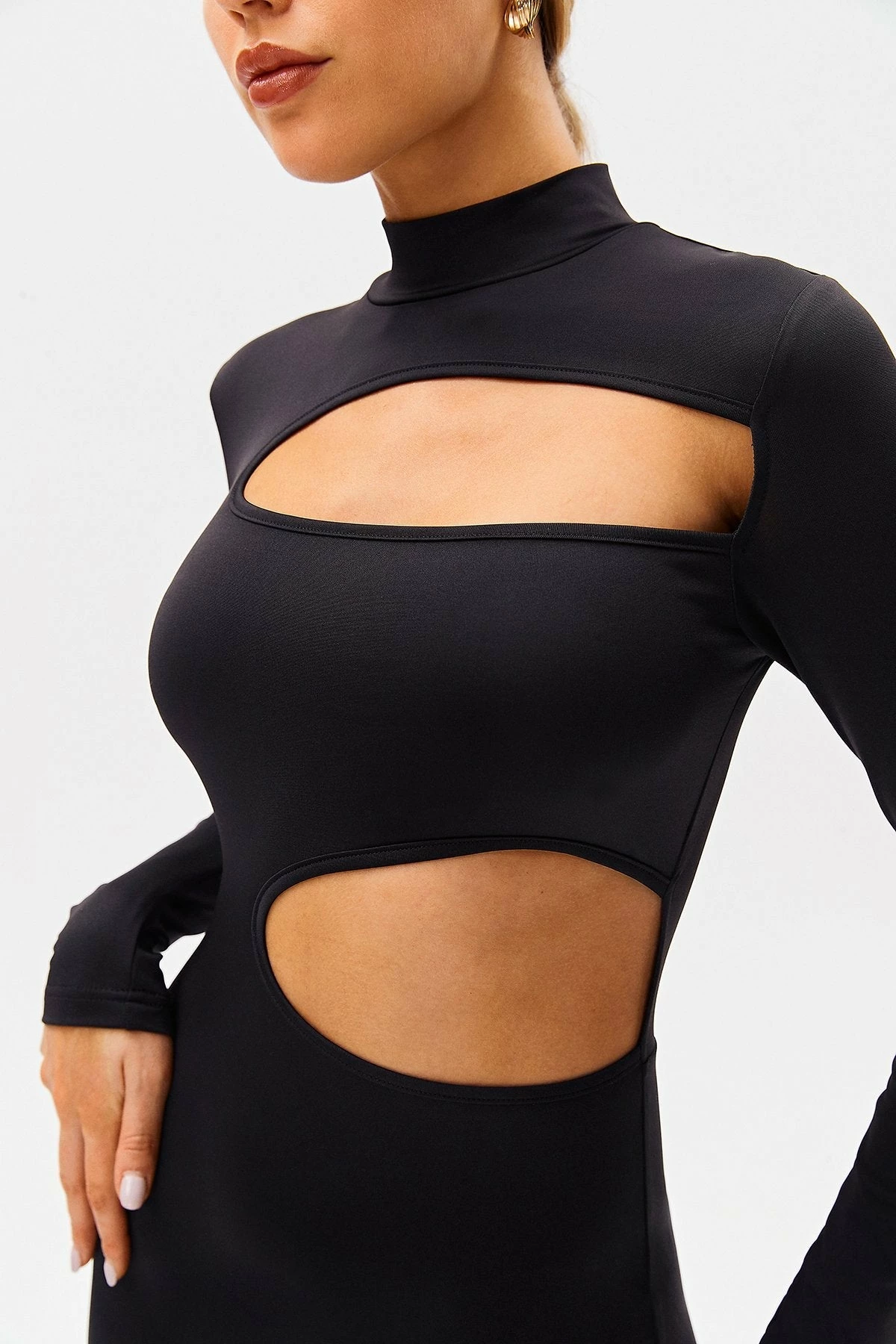SOLADO Mock Neck Cut Out Long Sleeve Skinny Jumpsuit 5 SOLADO Mock Neck Cut Out Long Sleeve Skinny Jumpsuit - Image 5