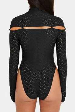 SOLADO Mock Neck Cut Out Long Sleeve Bodysuit 13 SOLADO Mock Neck Cut Out Long Sleeve Bodysuit -SOLADO shop jpeg bafcdd7e b373 400e b28c 6fb5f45359de 1800x1800