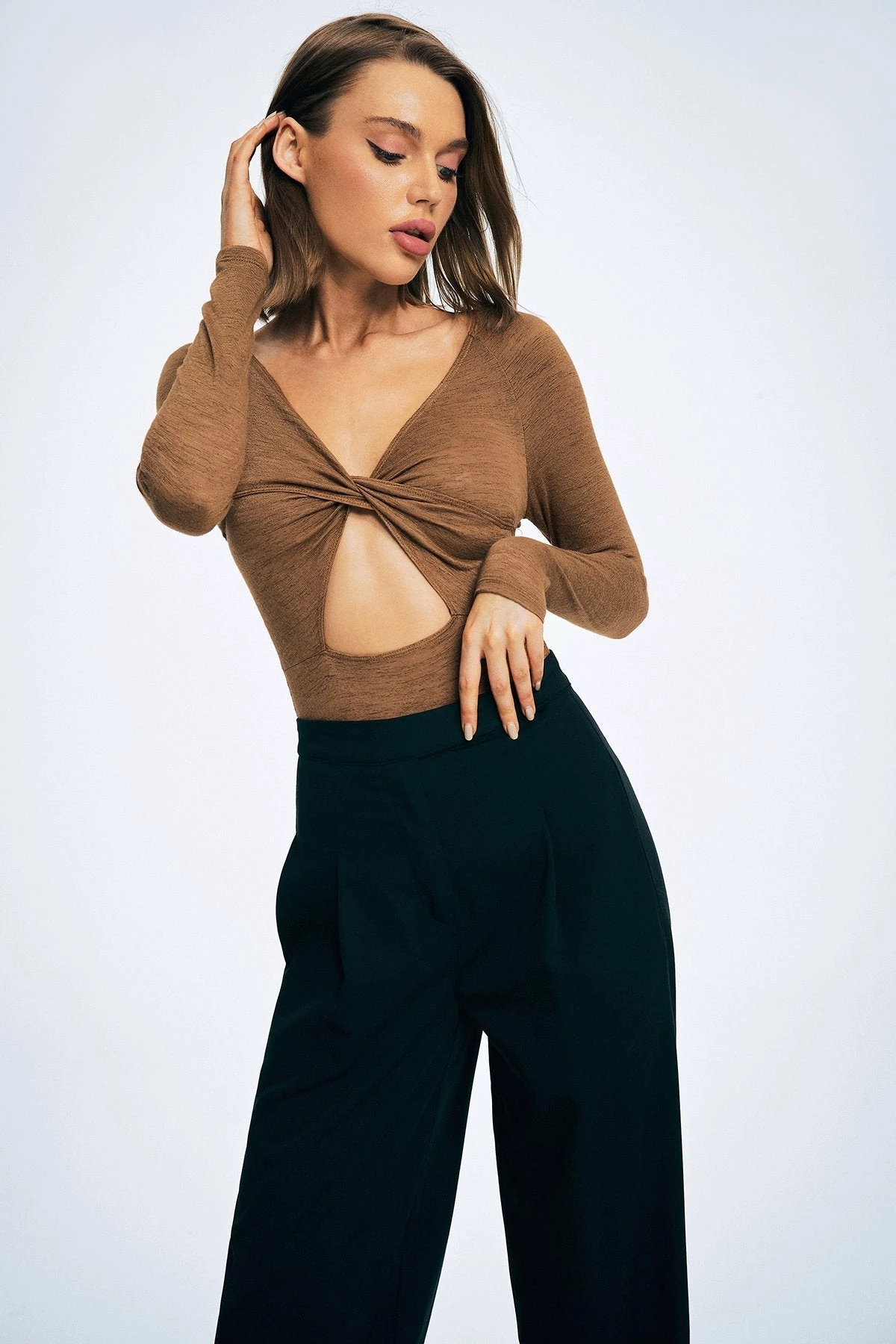 SOLADO Twist Front Cut Out Long Sleeve Bodysuit 2 SOLADO Twist Front Cut Out Long Sleeve Bodysuit - Image 2