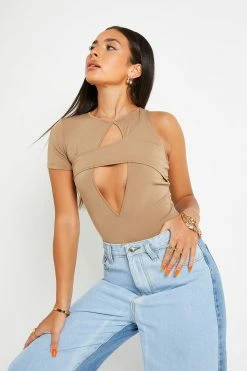 Alternative view of SOLADO Cut Out One Sleeve Solid Bodysuit