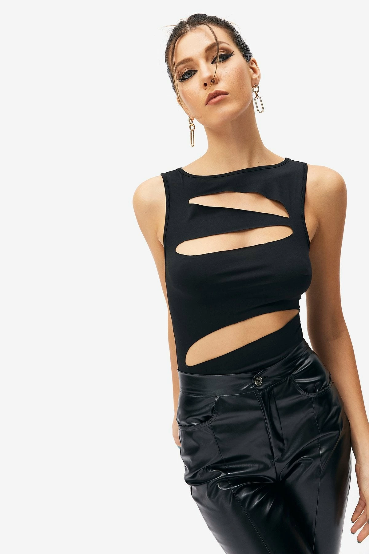 SOLADO Cut Out Sleeveless Solid Bodysuit 5 SOLADO Cut Out Sleeveless Solid Bodysuit - Image 5