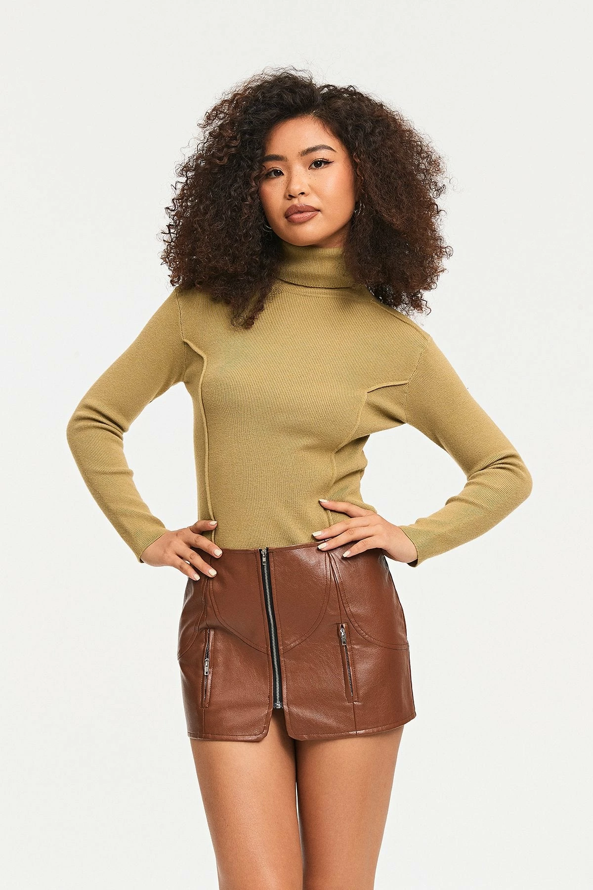 Solado High Neck Ribbed Knit Seam Detail Long Sleeve Sweater 7 Solado High Neck Ribbed Knit Seam Detail Long Sleeve Sweater - Image 7