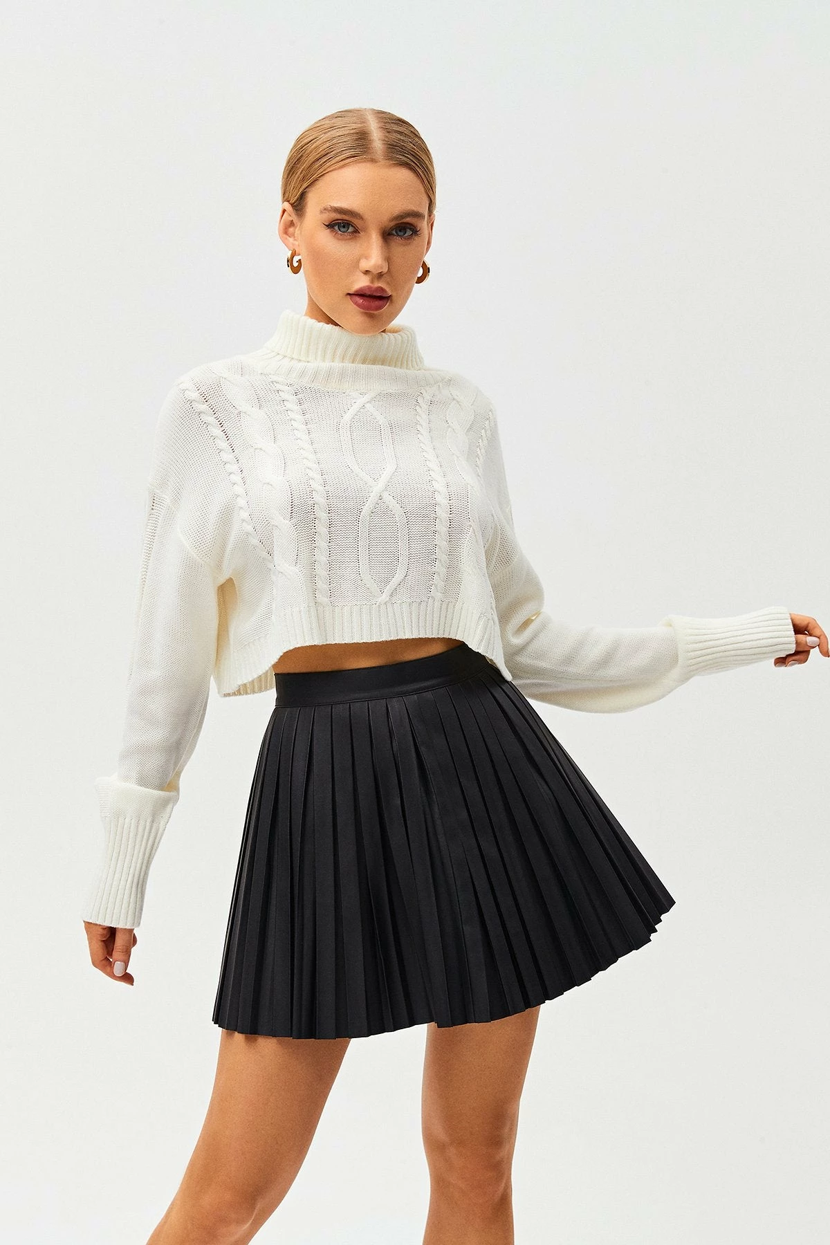 Solado High Neck Cable Knit Long Sleeve Crop Sweater - Image 2