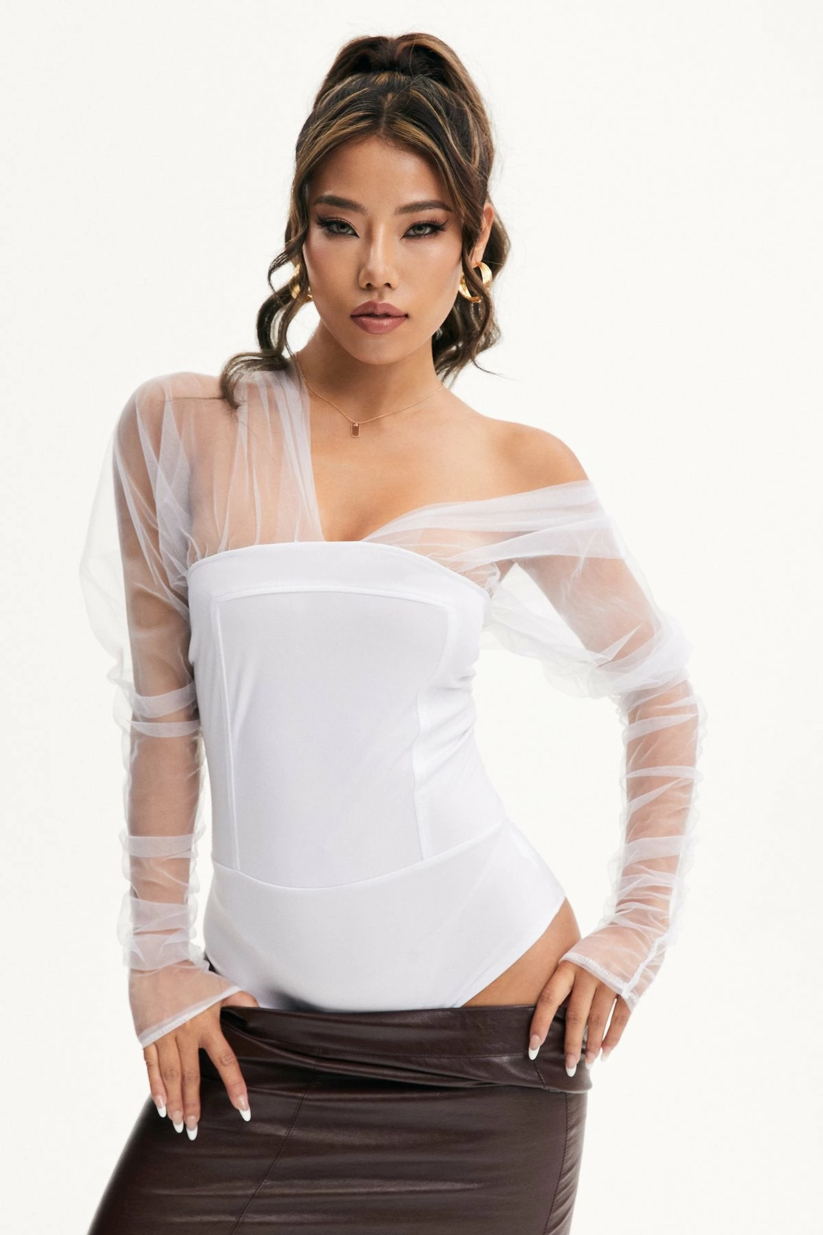 Solado Mesh Splicing Plunging Neck Bodysuit 7 Solado Mesh Splicing Plunging Neck Bodysuit - Image 7