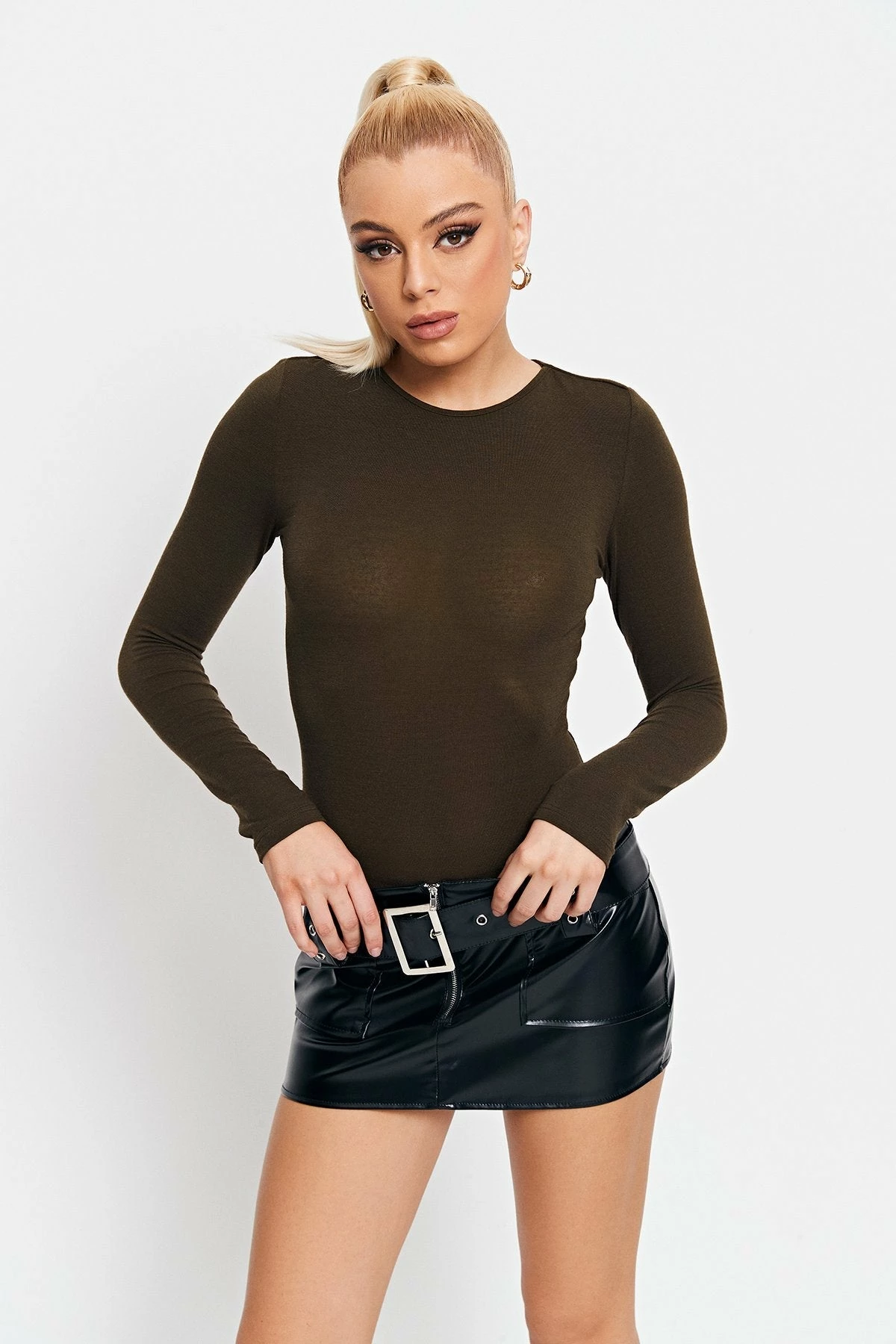 SOLADO Open Back Twist Detail Long Sleeve Bodysuit 2 SOLADO Open Back Twist Detail Long Sleeve Bodysuit - Image 2