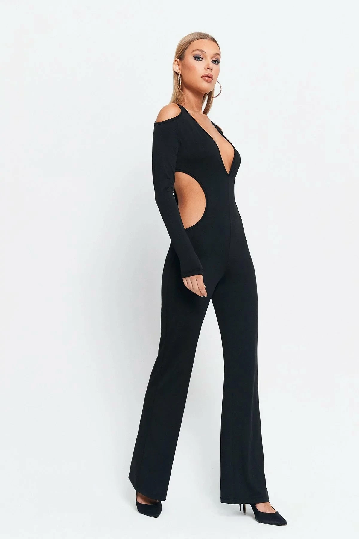 SOLADO Plunging Neck Cold Shoulder Cut Out Jumpsuit - Image 3