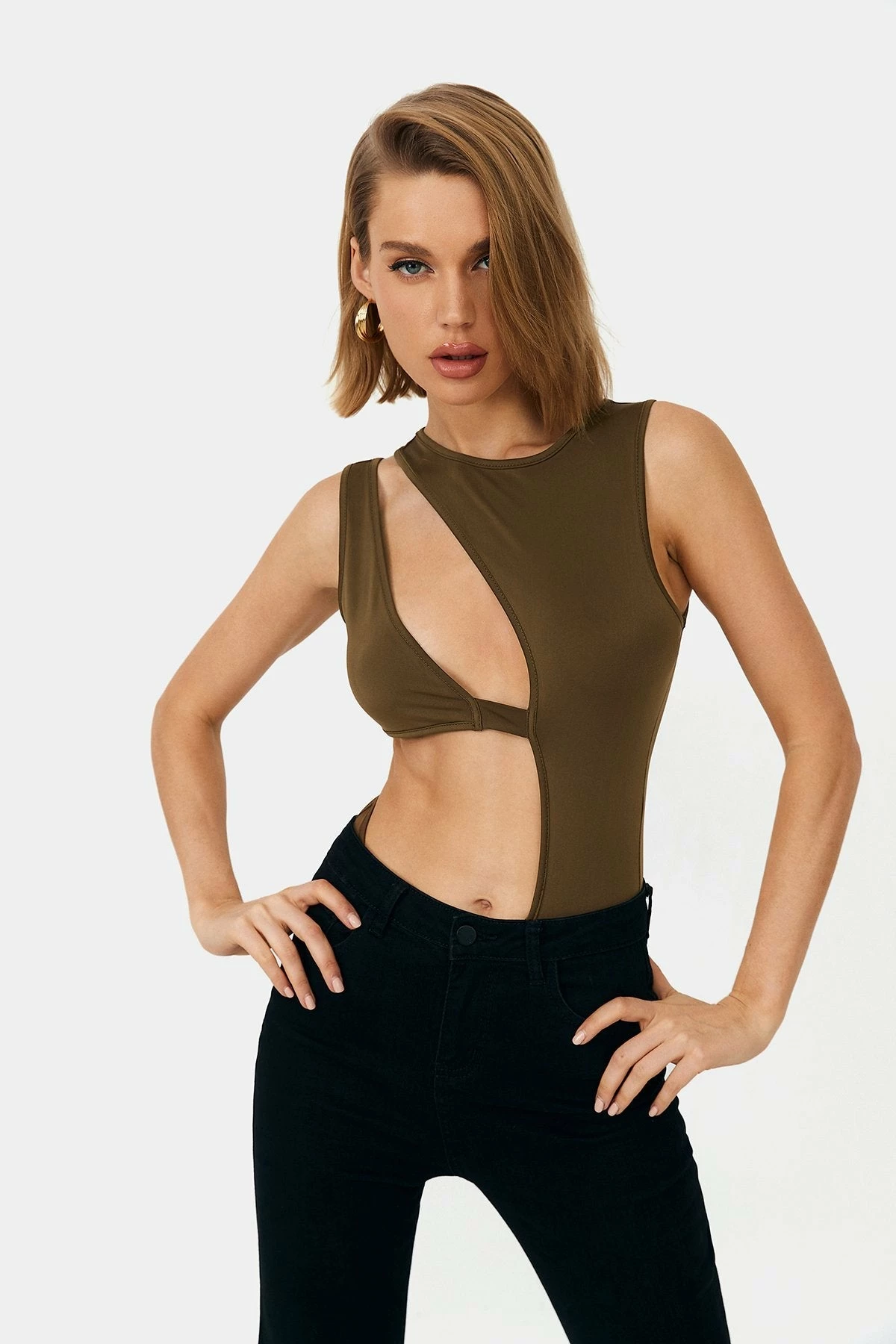 SOLADO Cut Out Sleeveless Round Neck Bodysuit 2 SOLADO Cut Out Sleeveless Round Neck Bodysuit - Image 2