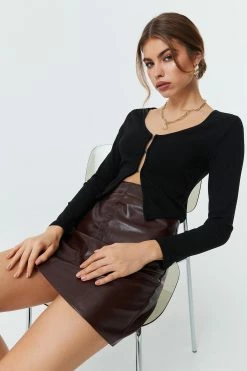 Solado Button Front Solid Rib-knit Long Sleeve Blouse 15 Solado Button Front Solid Rib-knit Long Sleeve Blouse -SOLADO shop jpeg d58b6ddc ece9 47e4 95cd 0a9dc6e2a904 1800x1800
