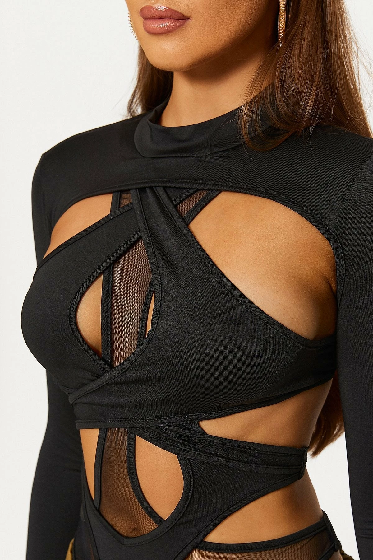 Solado Cut Out Cross Over Tie Back Long Sleeve Bodysuit - Image 5