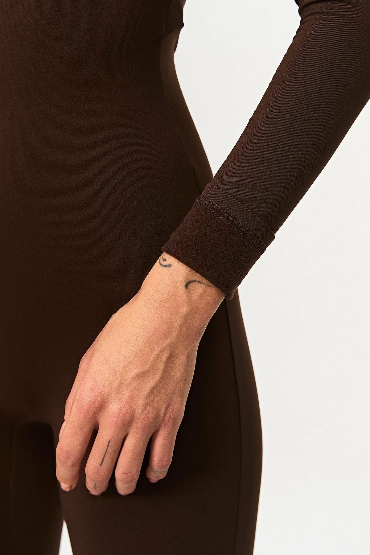 Solado U Neck Cinched Waist Long Sleeve Skinny Jumpsuit 5 Solado U Neck Cinched Waist Long Sleeve Skinny Jumpsuit - Image 5
