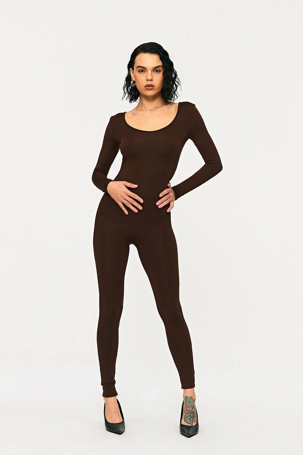 Solado U Neck Cinched Waist Long Sleeve Skinny Jumpsuit 2 Solado U Neck Cinched Waist Long Sleeve Skinny Jumpsuit - Image 2