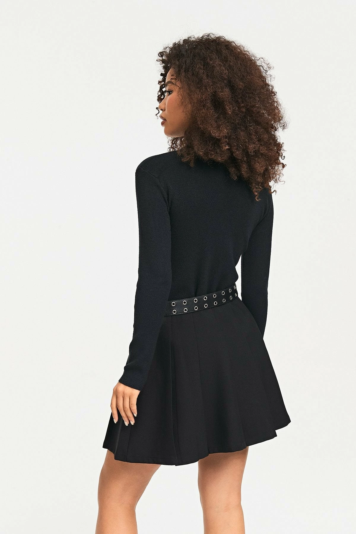 Solado High Neck Ribbed Knit Seam Detail Long Sleeve Sweater 3 Solado High Neck Ribbed Knit Seam Detail Long Sleeve Sweater - Image 3