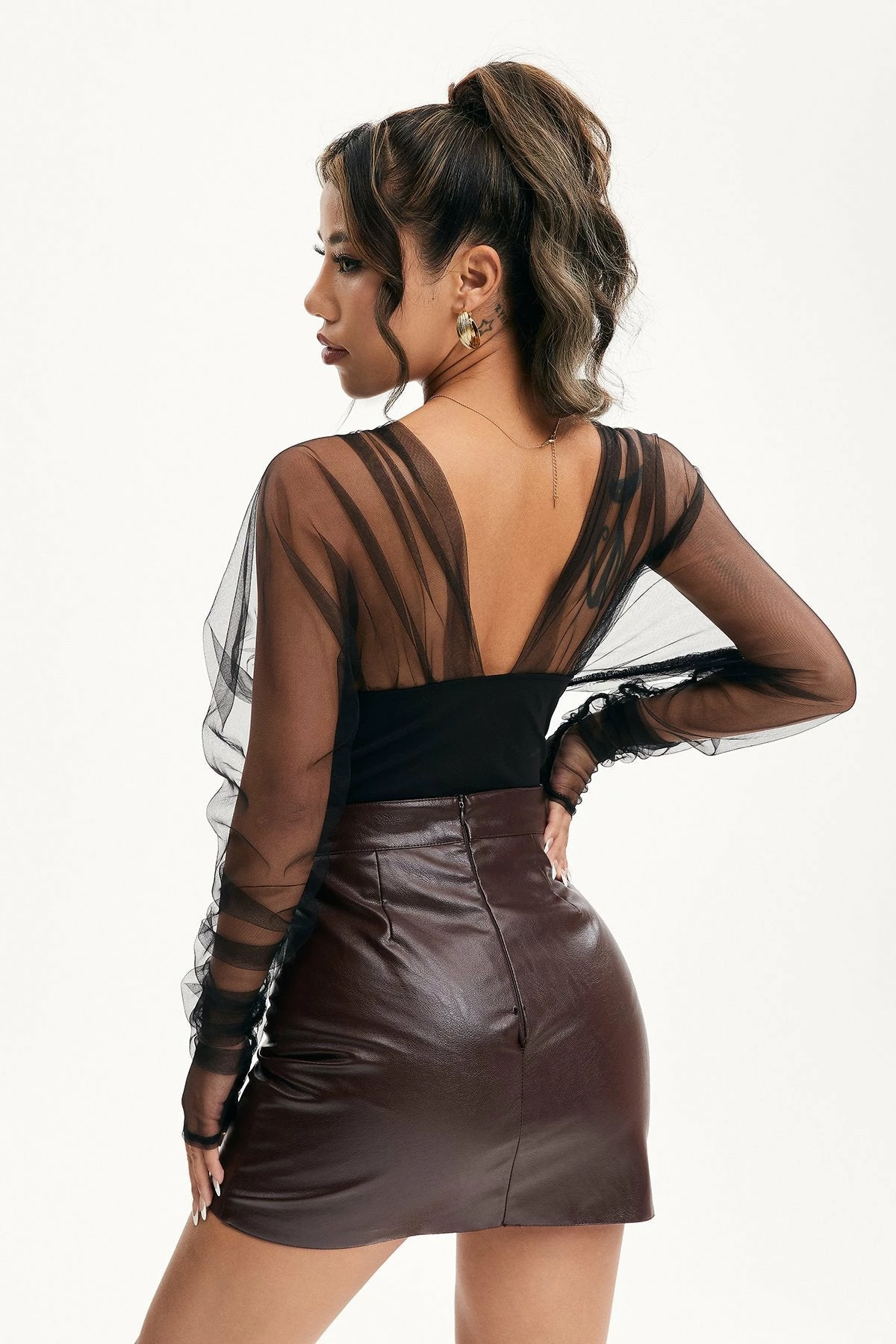Solado Mesh Splicing Plunging Neck Bodysuit 2 Solado Mesh Splicing Plunging Neck Bodysuit - Image 2